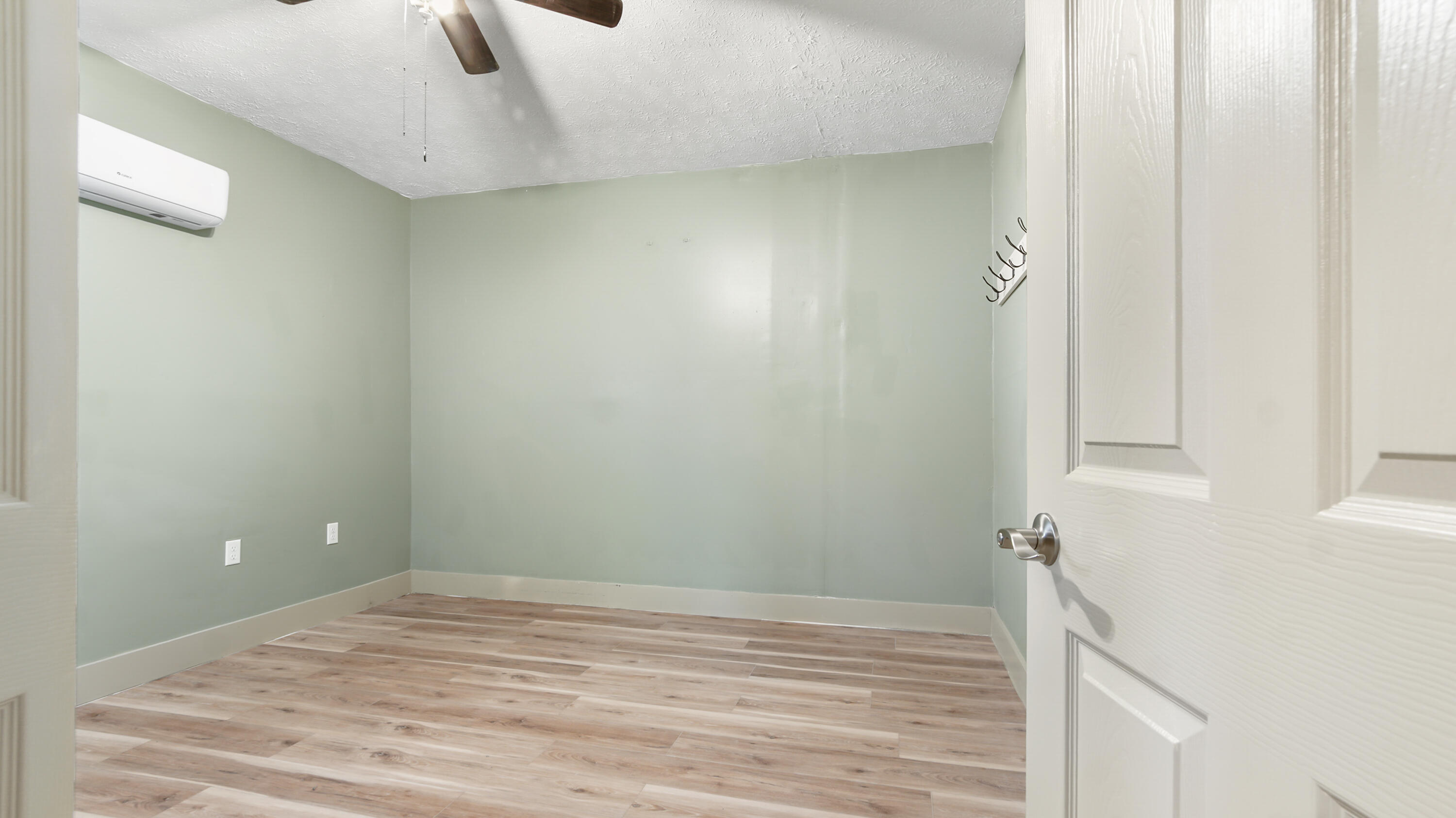613 North Pear Street Chipley, FL 32428 - Photo 14 of 36 DSC02205