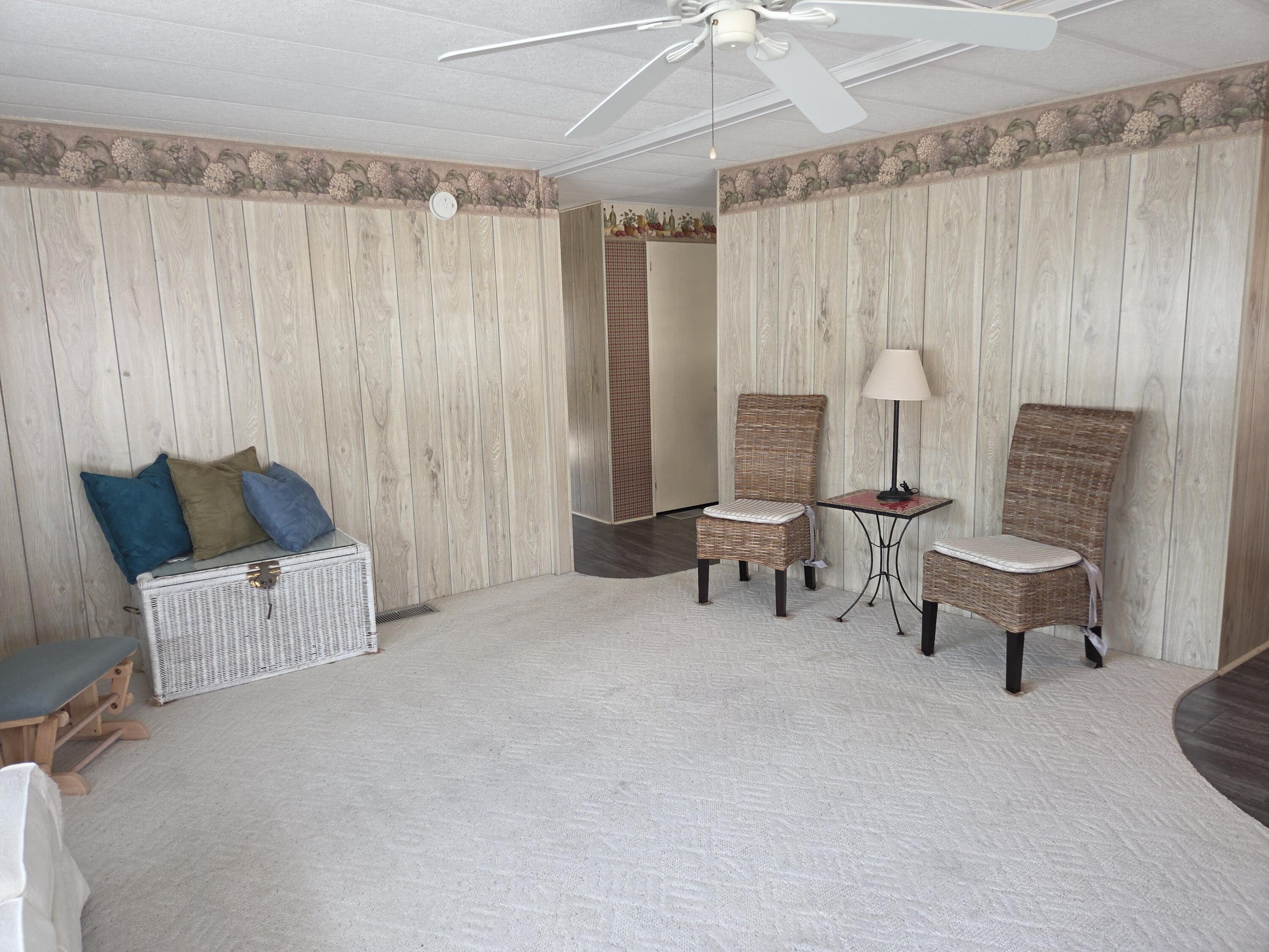 2915 Roger Street Sebring, FL 33872 - Photo 11 of 35 living area