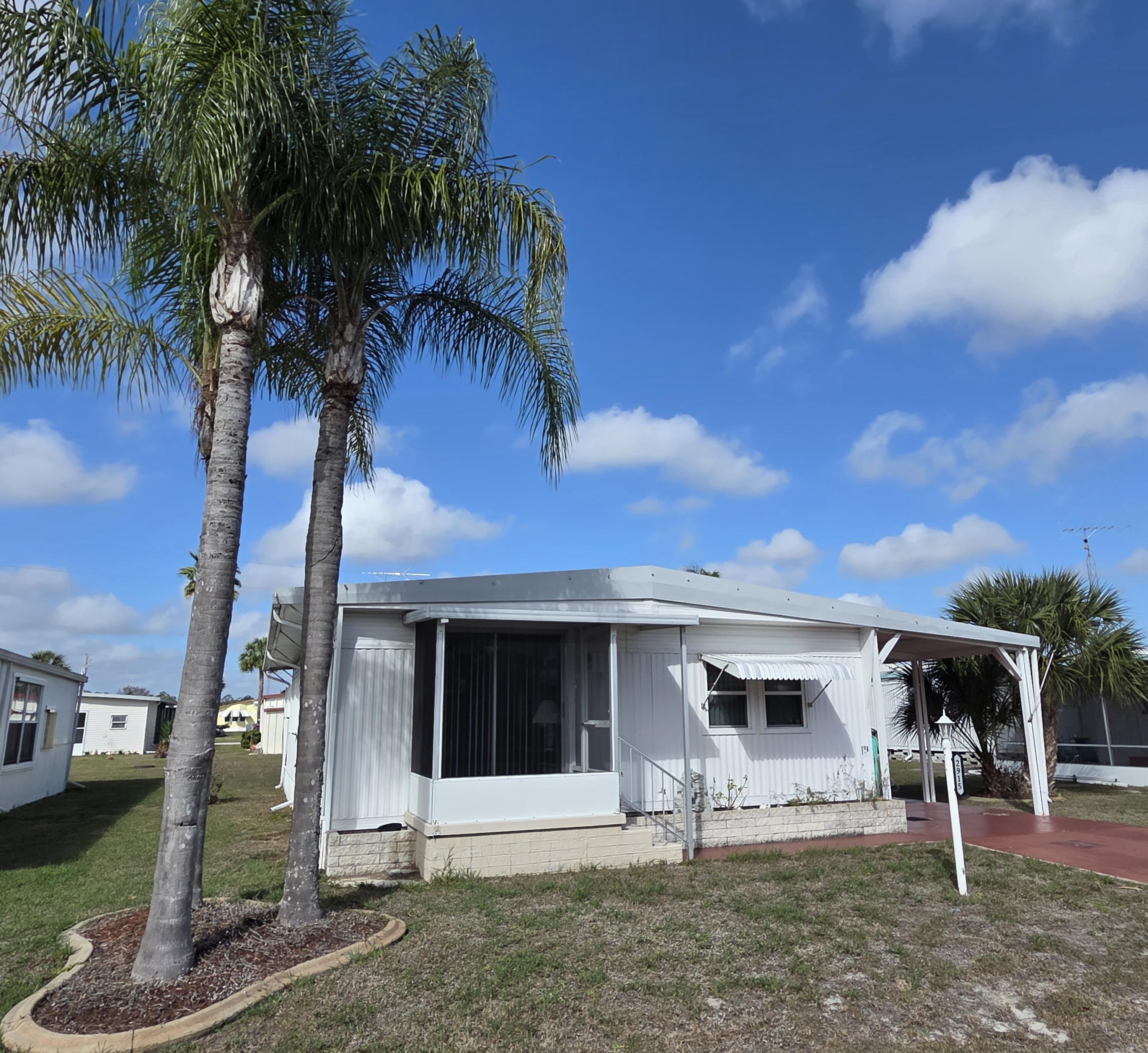 2915 Roger Street Sebring, FL 33872 - Photo 2 of 35 front view
