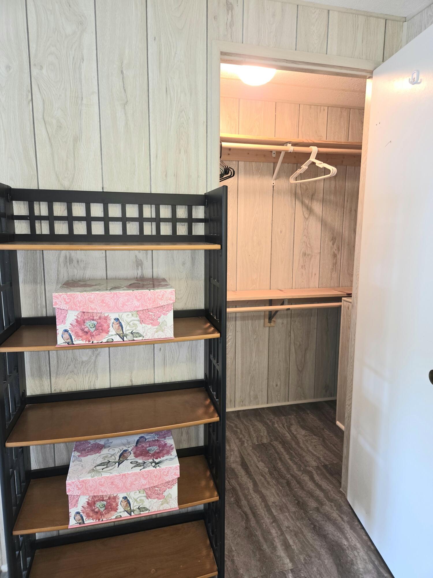2915 Roger Street Sebring, FL 33872 - Photo 33 of 35 to closet