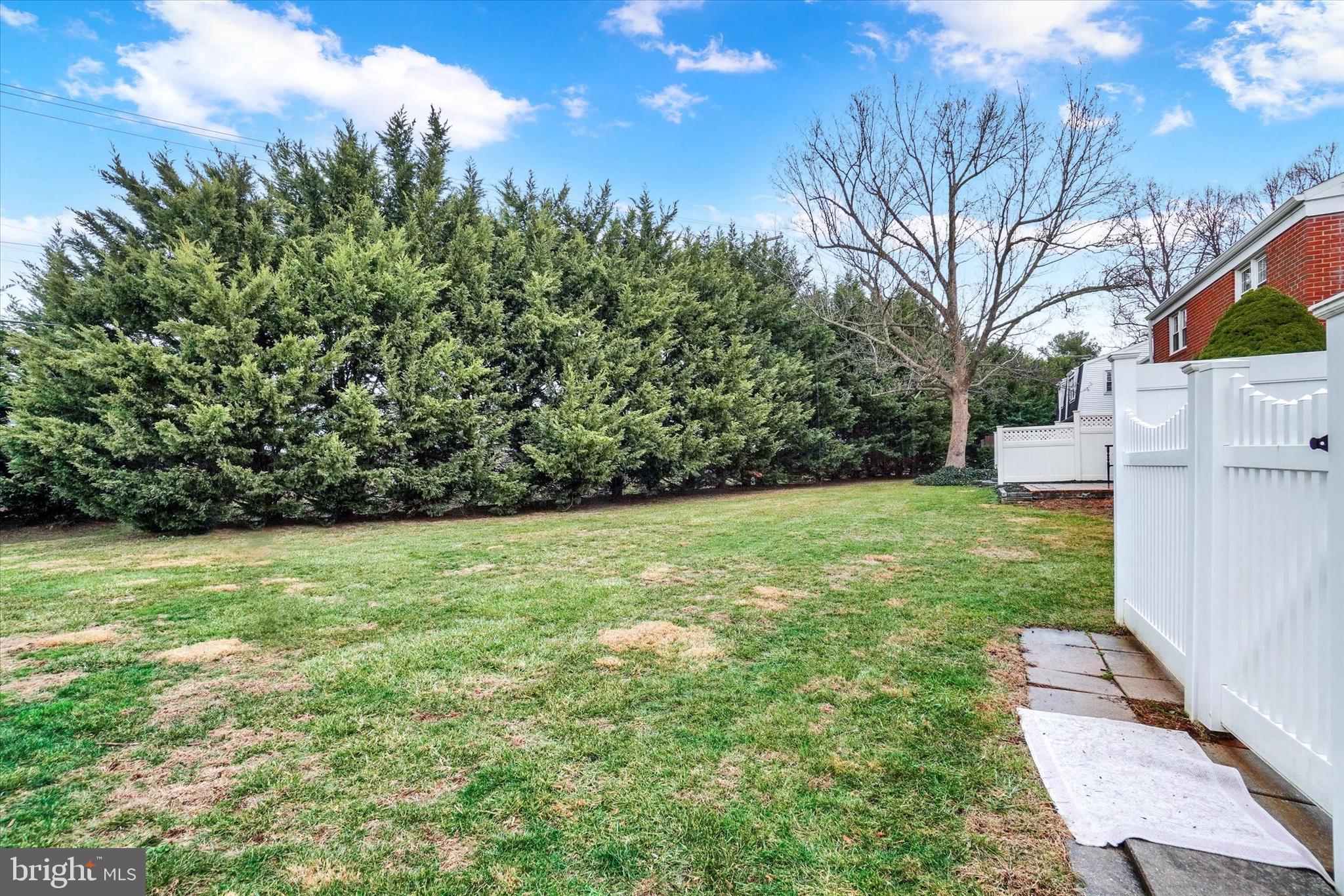 685 Colony Drive York, PA 17404 - Photo 23 of 26 a view of a yard with a house