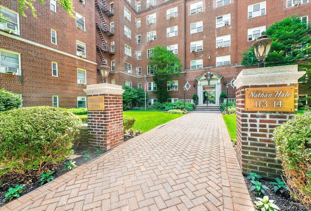 113-14 72nd Road, Unit 2J Queens, NY 11375 - Photo 2 of 30 Gallery Image 2