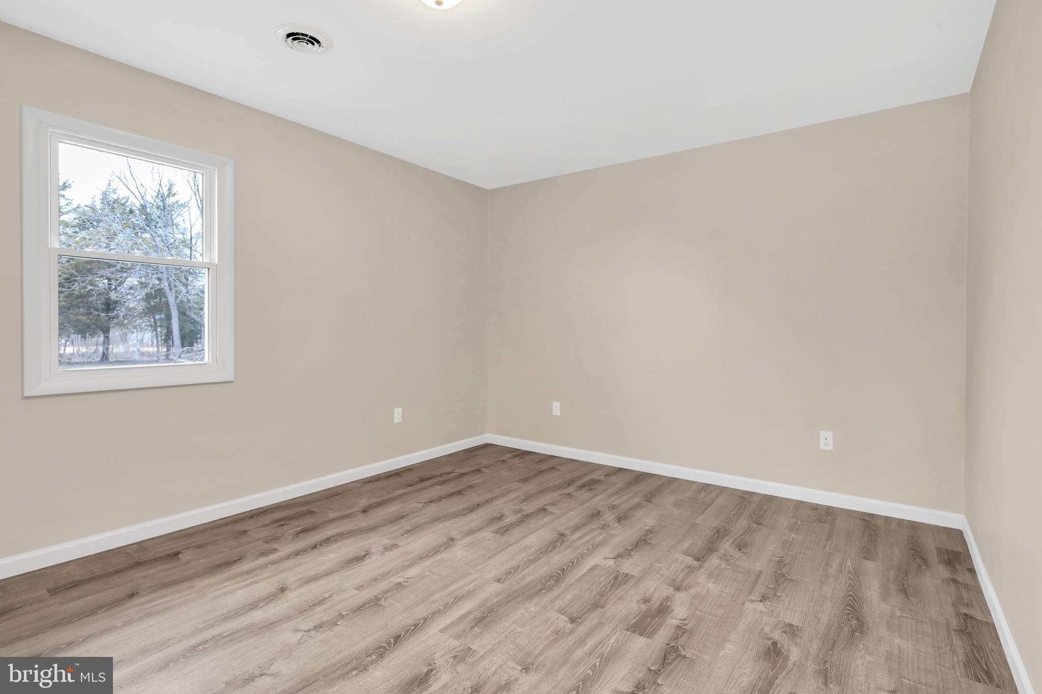 3406 Howellsville Road Front Royal, VA 22630 - Photo 20 of 29 Bedroom 3