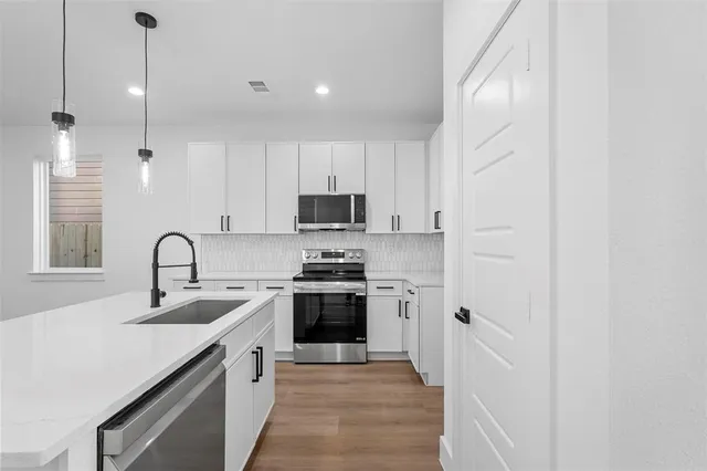 $285,000 | 6110 Carlton Garrett Street, Dallas, TX 75215