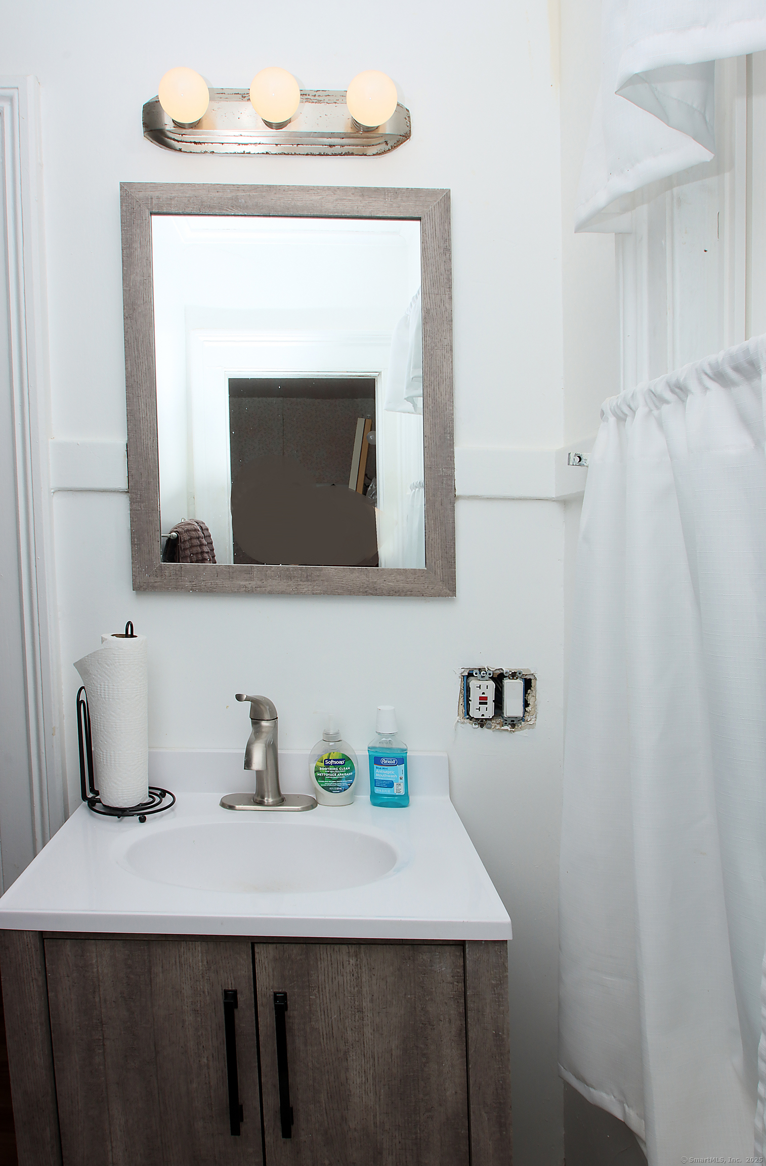 181 Buckingham Street Waterbury, CT 06710 - Photo 32 of 40