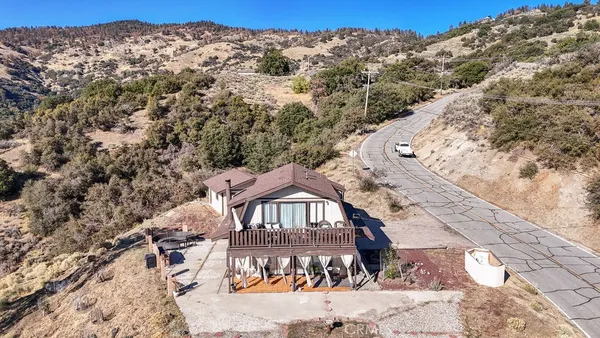 $350,000 | 25001 Paramount Drive, Tehachapi, CA 93561