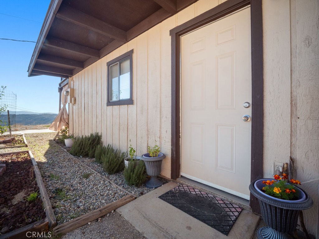 25001 Paramount Drive Tehachapi, CA 93561 - Photo 36 of 41