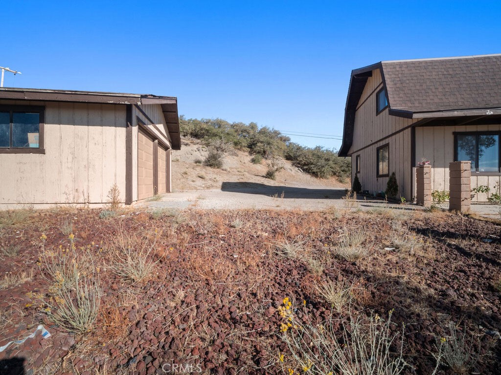 25001 Paramount Drive Tehachapi, CA 93561 - Photo 40 of 41