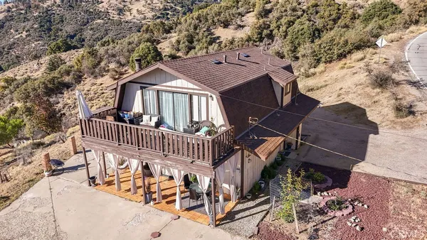 $350,000 | 25001 Paramount Drive, Tehachapi, CA 93561