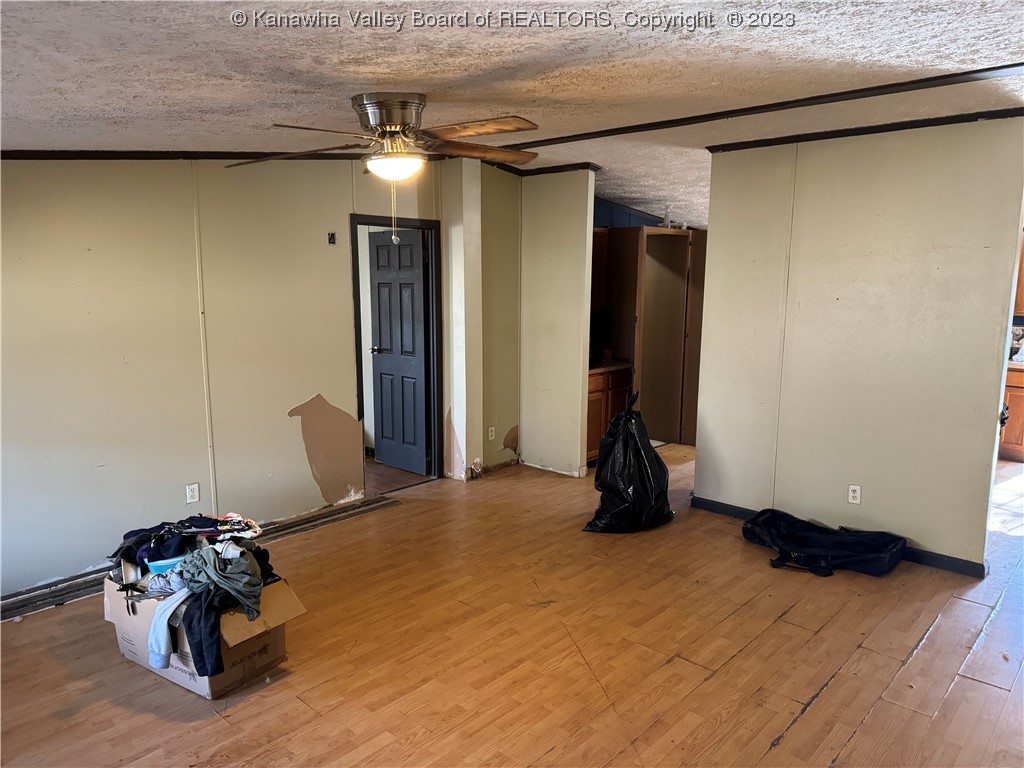 432 Ches Wal Road Scott Depot, WV 25560 - Photo 4 of 24 Gallery Image 4
