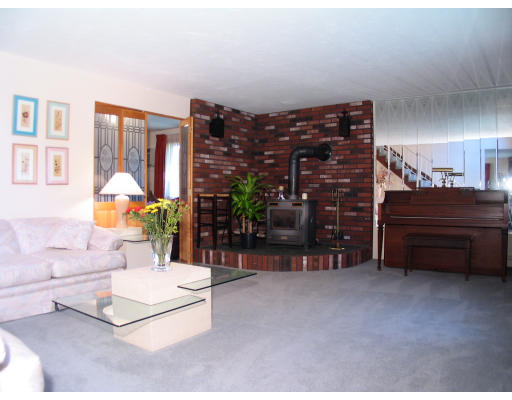 98 Gainsville Road Dedham, MA 02026 - Photo 3 of 7 Gallery Image 3