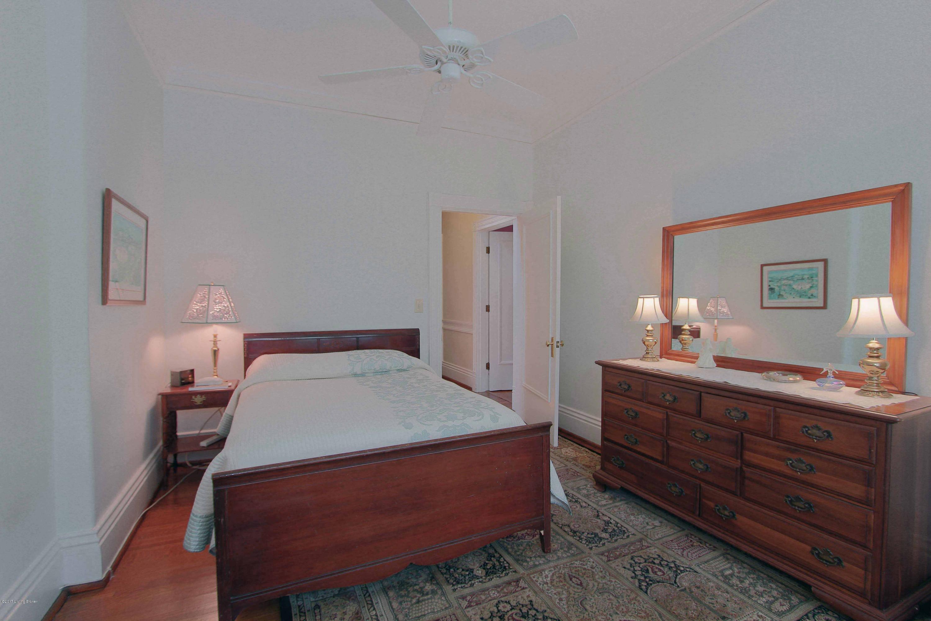 1208 Cherokee Road Louisville, KY 40204 - Photo 25 of 45 26 Bedroom