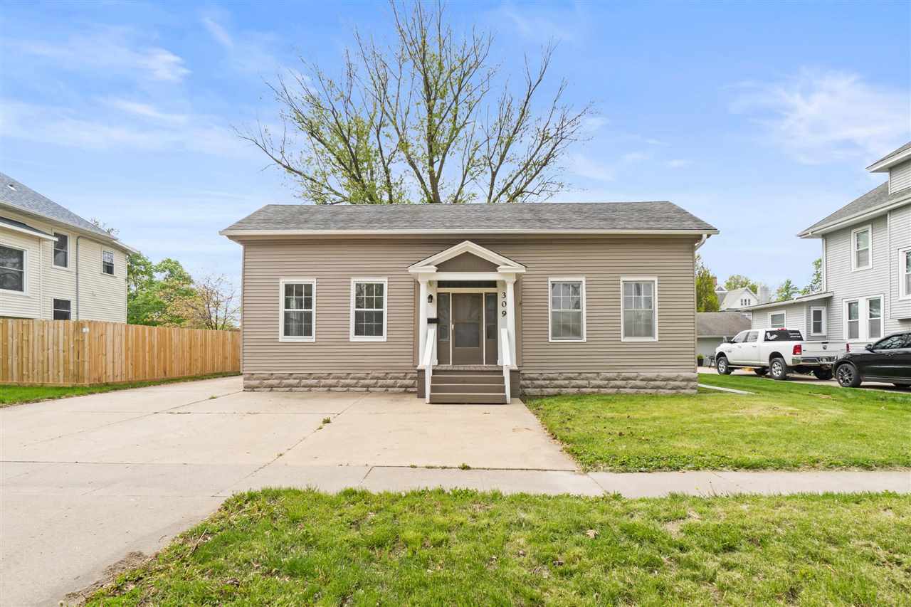 309 West 3rd Street Washington, IA 52353 - Photo 1 of 29 Gallery Image 1