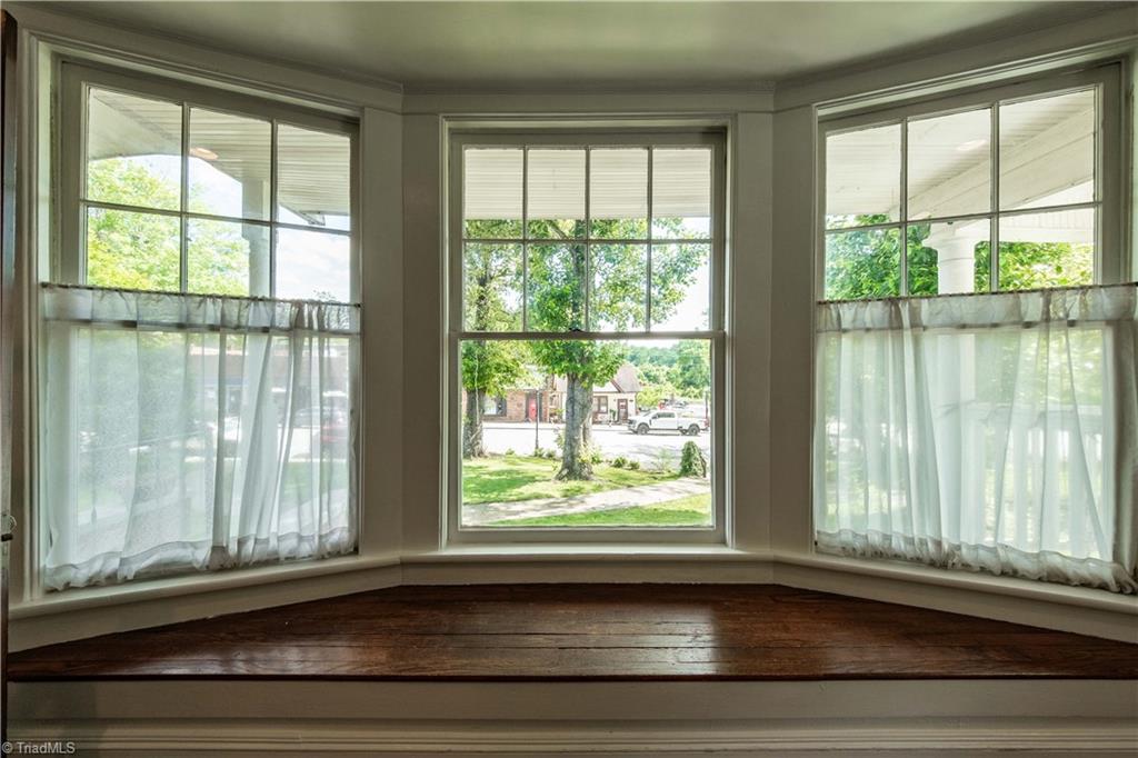 226 West Main Street Elkin, NC 28621 - Photo 7 of 24