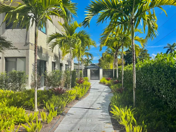 $3,500 | 660 Coventry Street, Boca Raton, FL 33487