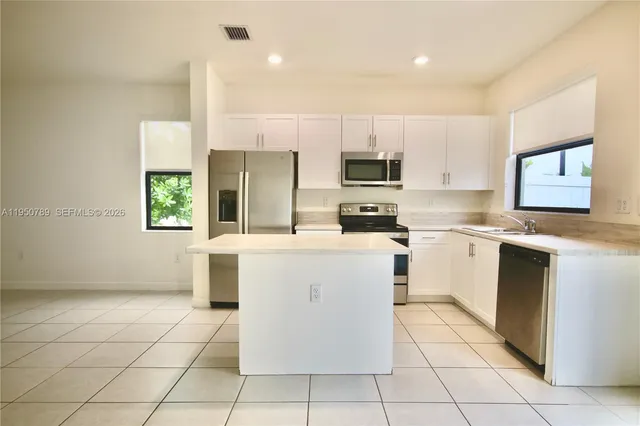$3,100 | 3408 West 111th Place, Hialeah, FL 33018