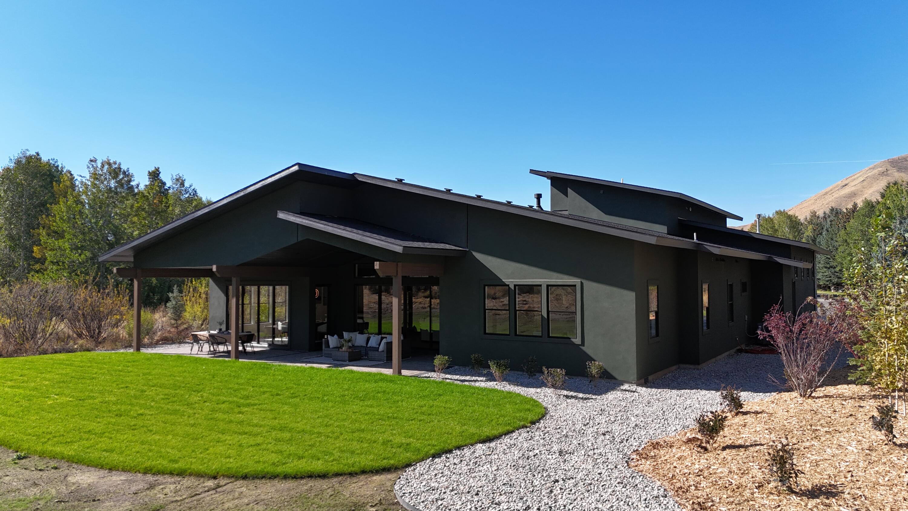 246 Mariposa Road Hailey, ID 83333 - Photo 24 of 25 Back Patio 1