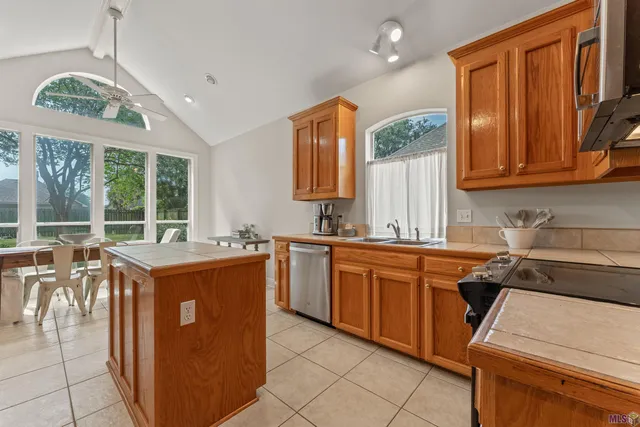 $315,000 | 10222 Springpark Avenue, Baton Rouge, LA 70810