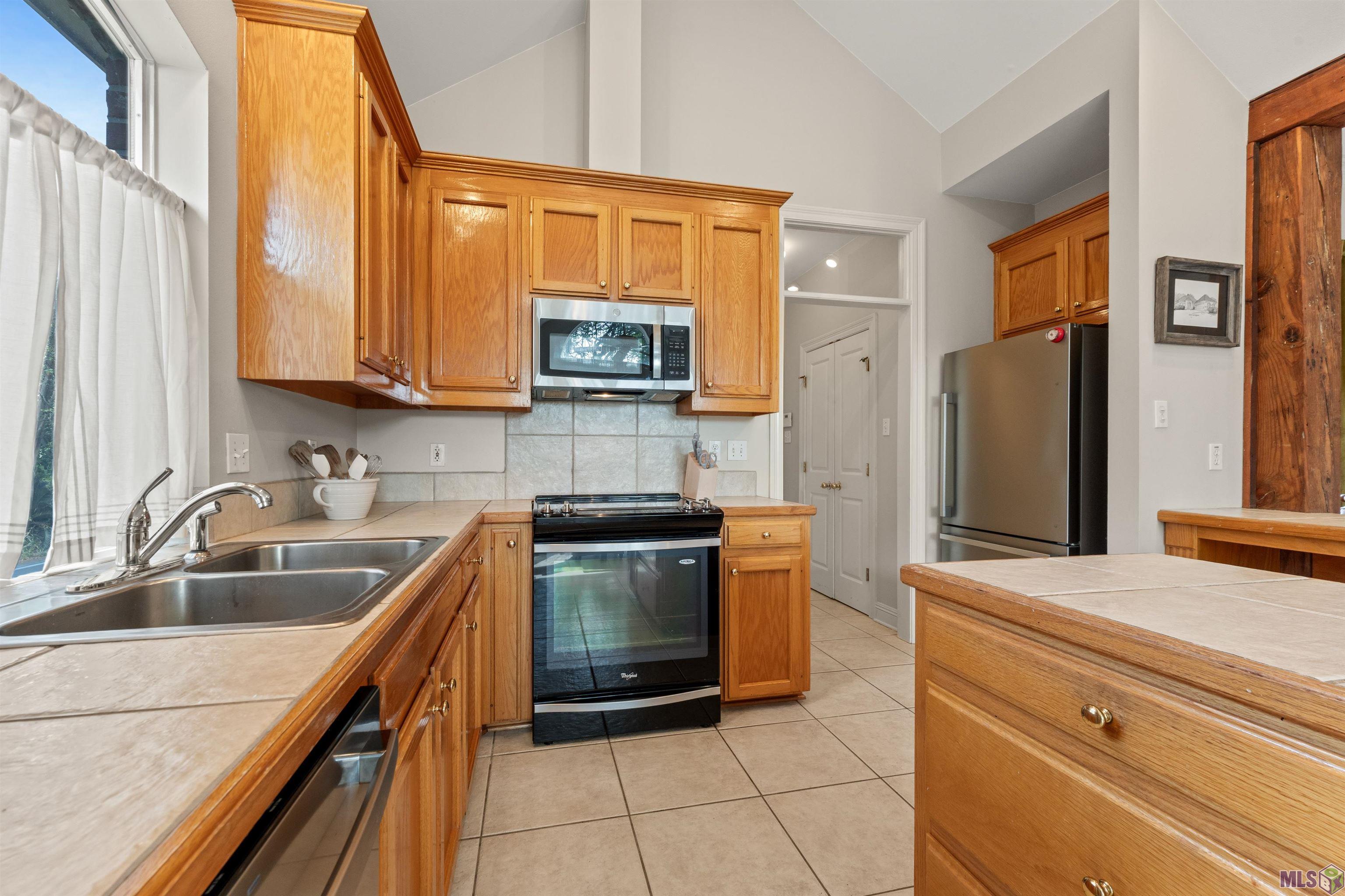 10222 Springpark Avenue Baton Rouge, LA 70810 - Photo 10 of 26