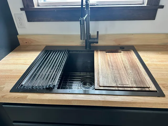 $350,000 | 118 Church Street, Hardwick, VT 05843