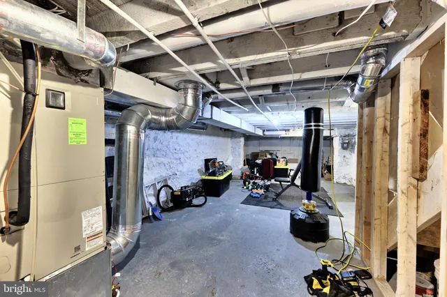 a view of a garage with stuff