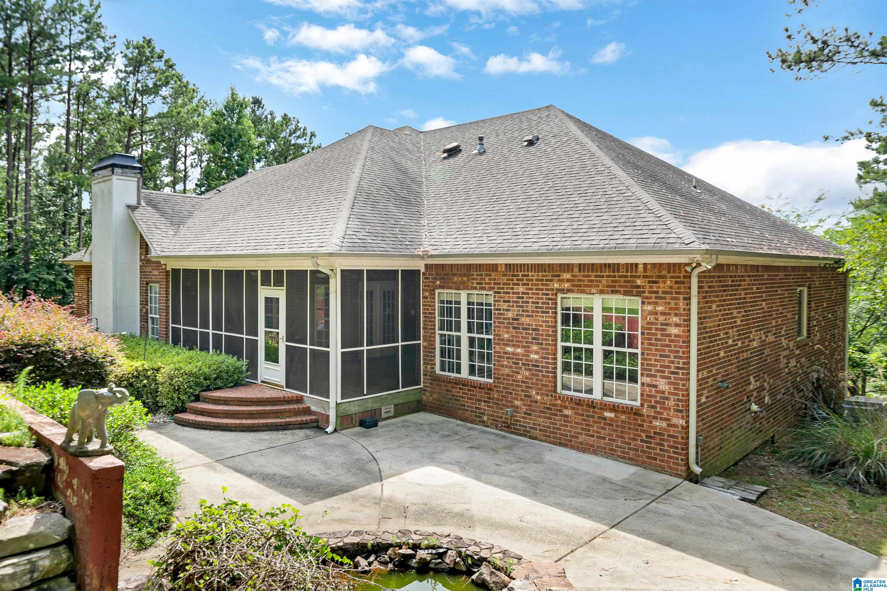 133 Windsor Lane Pelham, AL 35124 - Photo 3 of 12
