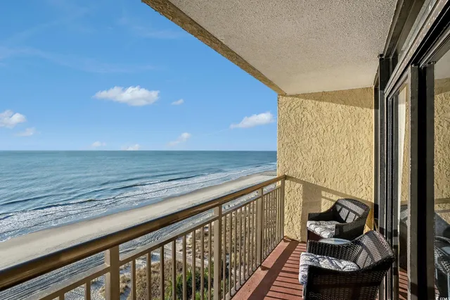 $129,900 | 6900 North Ocean Boulevard, Unit 913, Myrtle Beach, SC 29572