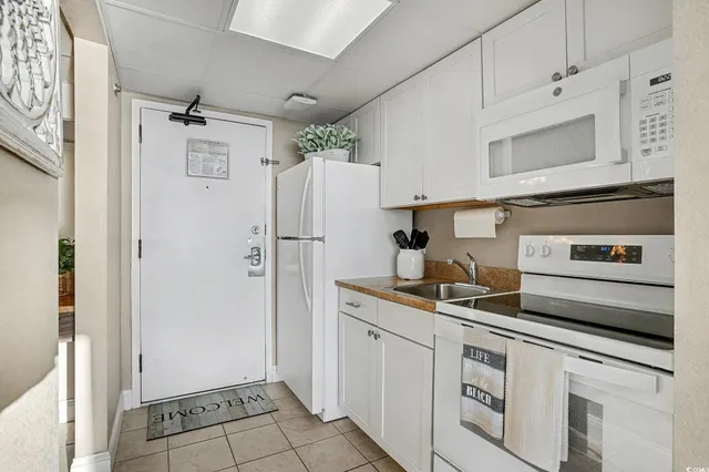 $129,900 | 6900 North Ocean Boulevard, Unit 913, Myrtle Beach, SC 29572