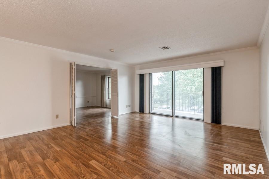 1350 Kimberly Ridge Road, Unit 204 Bettendorf, IA 52722 - Photo 11 of 21 Gallery Image 11