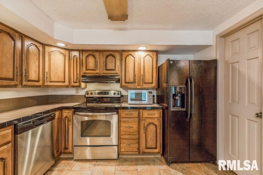 1350 Kimberly Ridge Road, Unit 204 Bettendorf, IA 52722 - Photo 14 of 21 Gallery Image 14