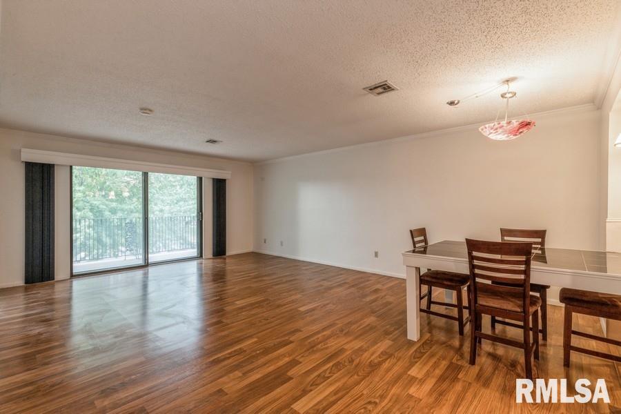 1350 Kimberly Ridge Road, Unit 204 Bettendorf, IA 52722 - Photo 8 of 21 Gallery Image 8