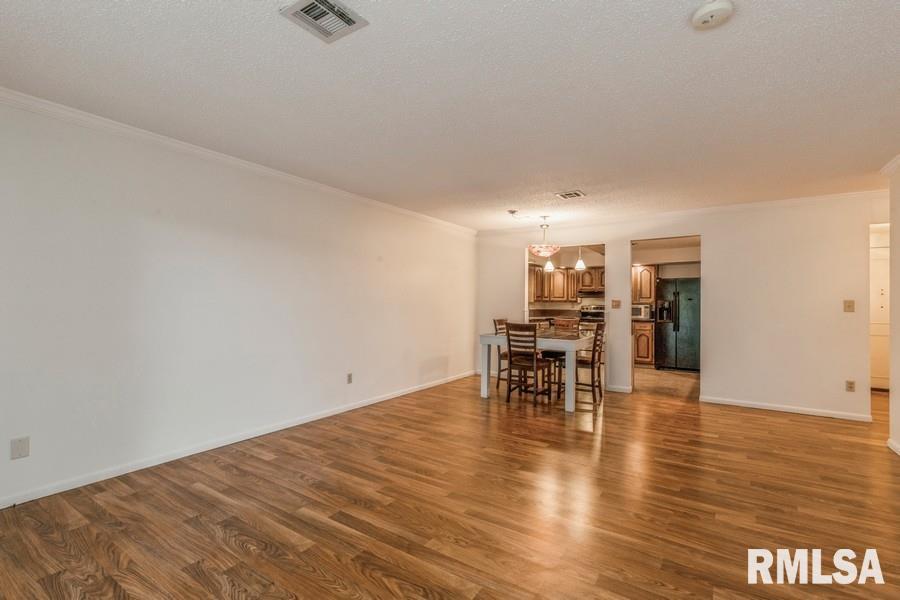 1350 Kimberly Ridge Road, Unit 204 Bettendorf, IA 52722 - Photo 9 of 21 Gallery Image 9