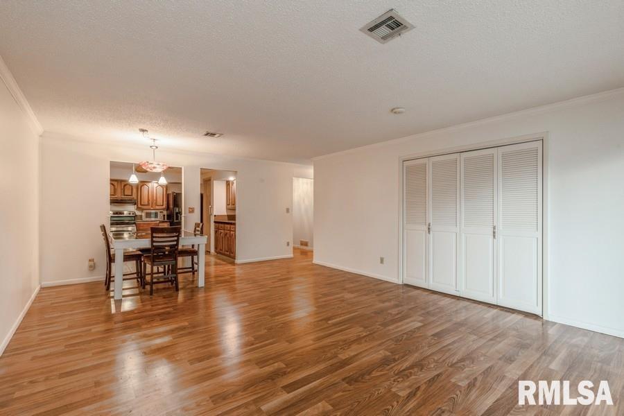 1350 Kimberly Ridge Road, Unit 204 Bettendorf, IA 52722 - Photo 10 of 21 Gallery Image 10