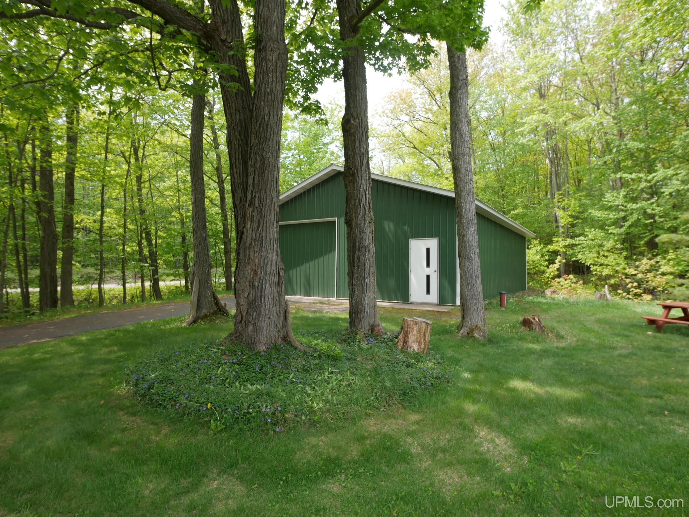 26514 Hendrickson Road Calumet, MI 49913 - Photo 48 of 69 Gallery Image 48