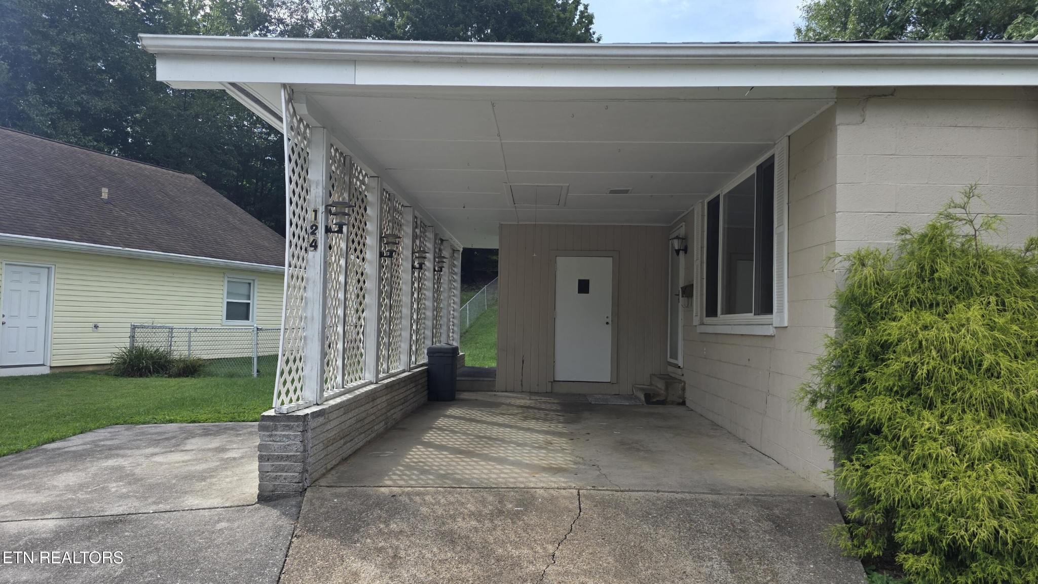 124 South Purdue Avenue Oak Ridge, TN 37830 - Photo 4 of 31 Gallery Image 4