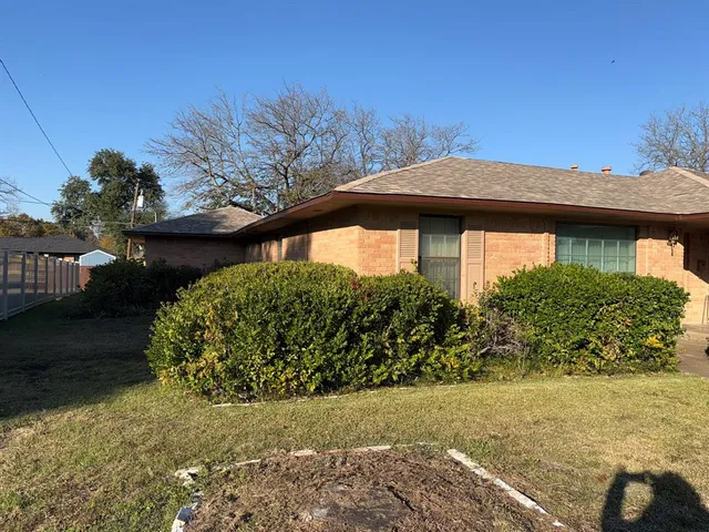 $260,000 | 2214 Trinidad Drive, Dallas, TX 75232