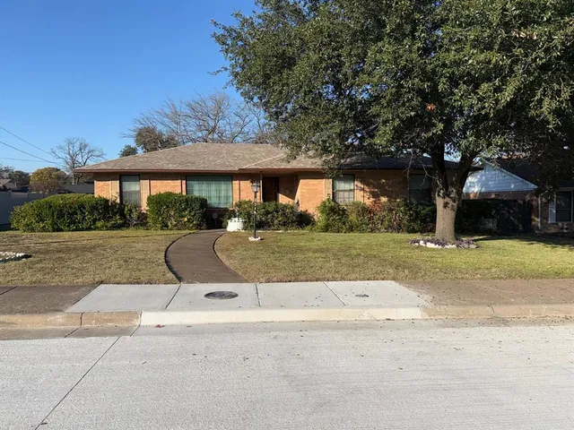 $260,000 | 2214 Trinidad Drive, Dallas, TX 75232