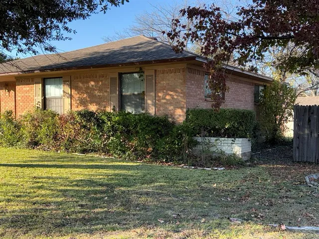 $260,000 | 2214 Trinidad Drive, Dallas, TX 75232