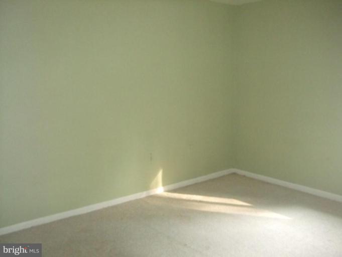 1424 Northgate Square, Unit 24/22B Reston, VA 20190 - Photo 5 of 6 Bedroom #1