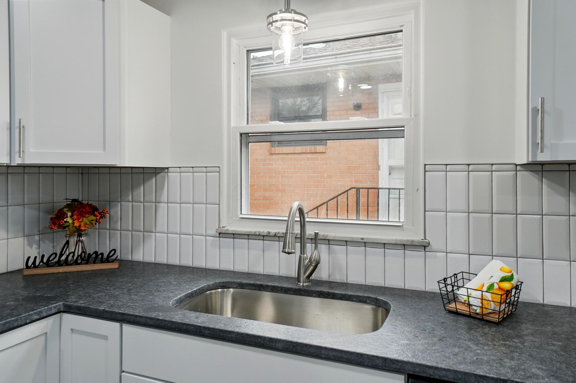 1105 Fordham Road Columbus, OH 43224 - Photo 10 of 52 Kitchen