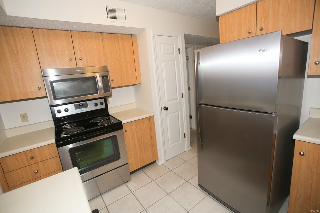 970 North Spoede Road, Unit 31 St. Louis, MO 63146 - Photo 13 of 43 Gallery Image 13
