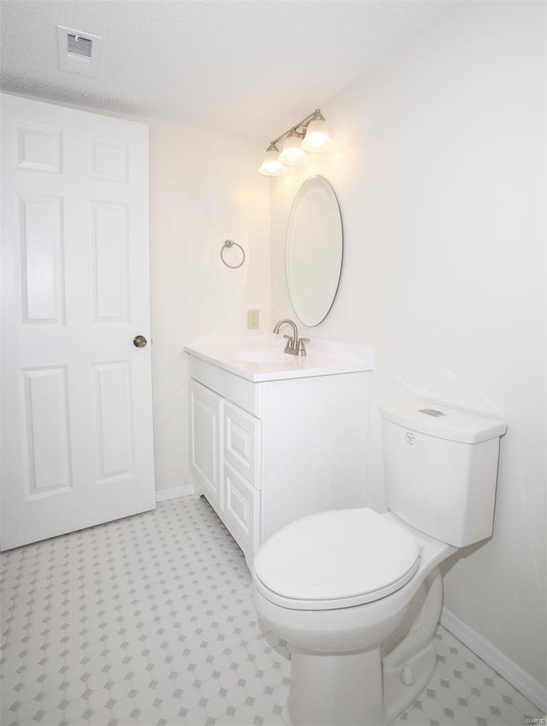 970 North Spoede Road, Unit 31 St. Louis, MO 63146 - Photo 25 of 43 Gallery Image 25