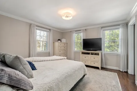 $998,000 | 174 South Main Street, Sherborn, MA 01770