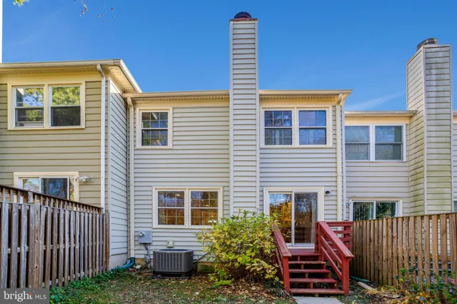 $639,000 | 6122 Old Brentford Court, Alexandria, VA 22310