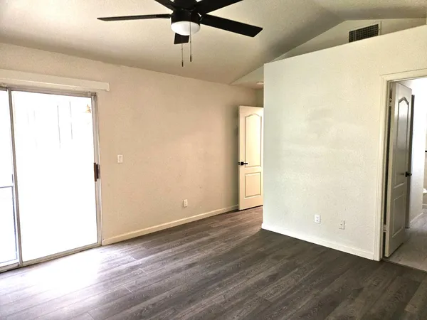 $525,000 | 860 McArthur Avenue, Clovis, CA 93611