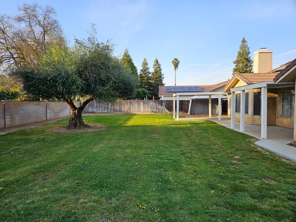 $525,000 | 860 McArthur Avenue, Clovis, CA 93611