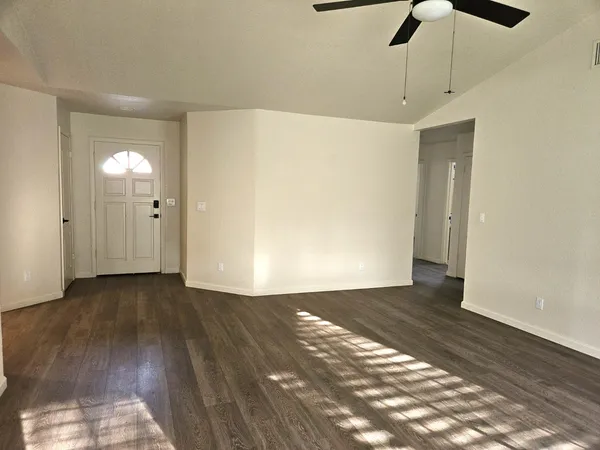 $525,000 | 860 McArthur Avenue, Clovis, CA 93611