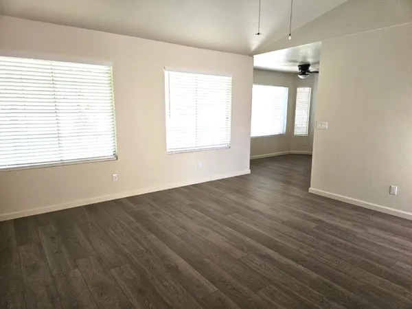 $525,000 | 860 McArthur Avenue, Clovis, CA 93611