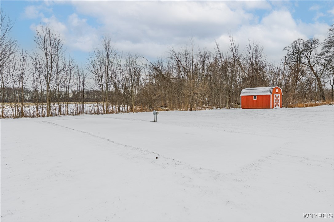 3813 Ransomville Road Porter, NY 14131 - Photo 45 of 47 RV hookup and parking spot