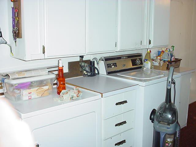 110 Sage Trail Road, Unit 26 Yakima, WA 98901 - Photo 6 of 8 Laundry Area